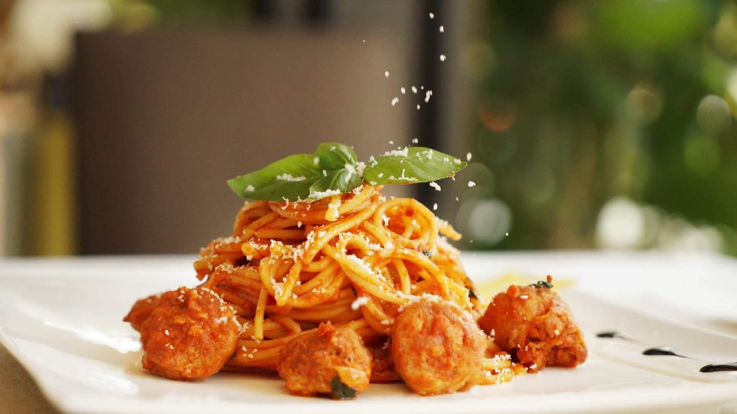 August — Eat & Drink in Pattaya, Pattaya