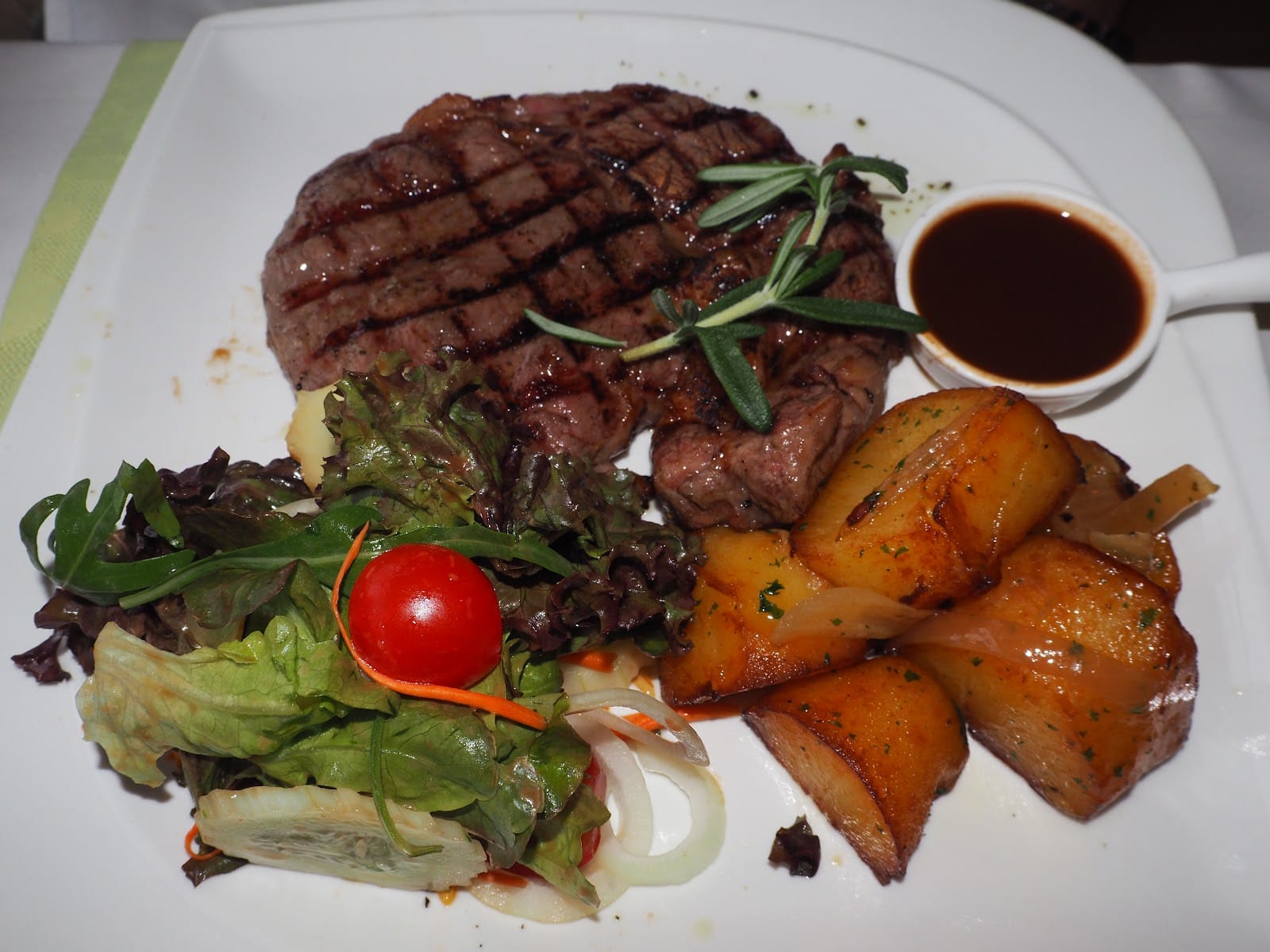 August — Eat & Drink in Pattaya, Pattaya