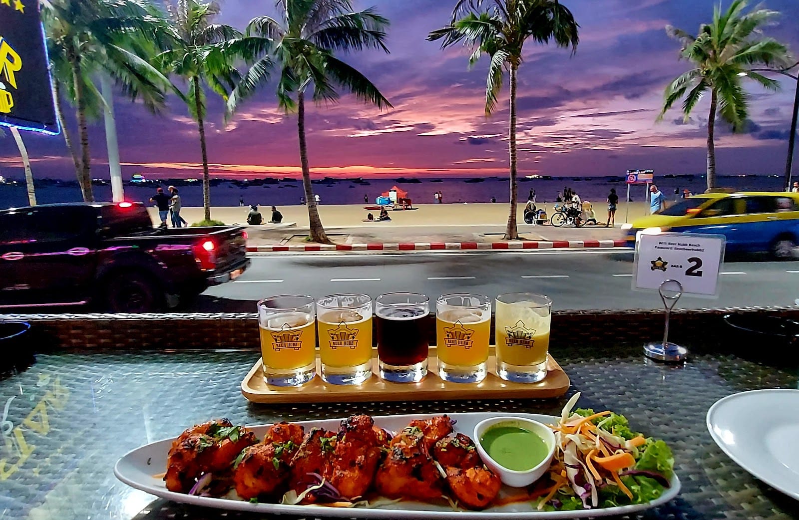 Beer Hubb, Beach Road — Nightlife in Pattaya, Pattaya