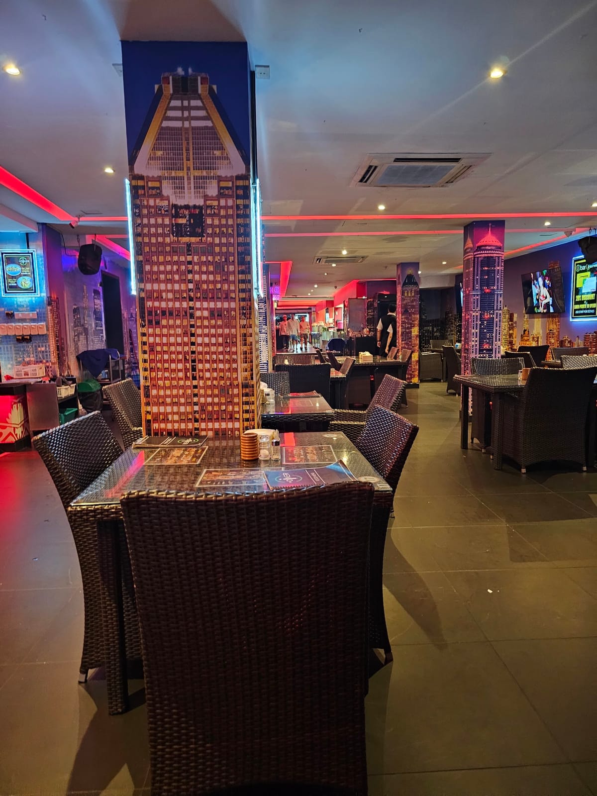 Club Insomnia - iBar — Nightlife in Pattaya, Pattaya