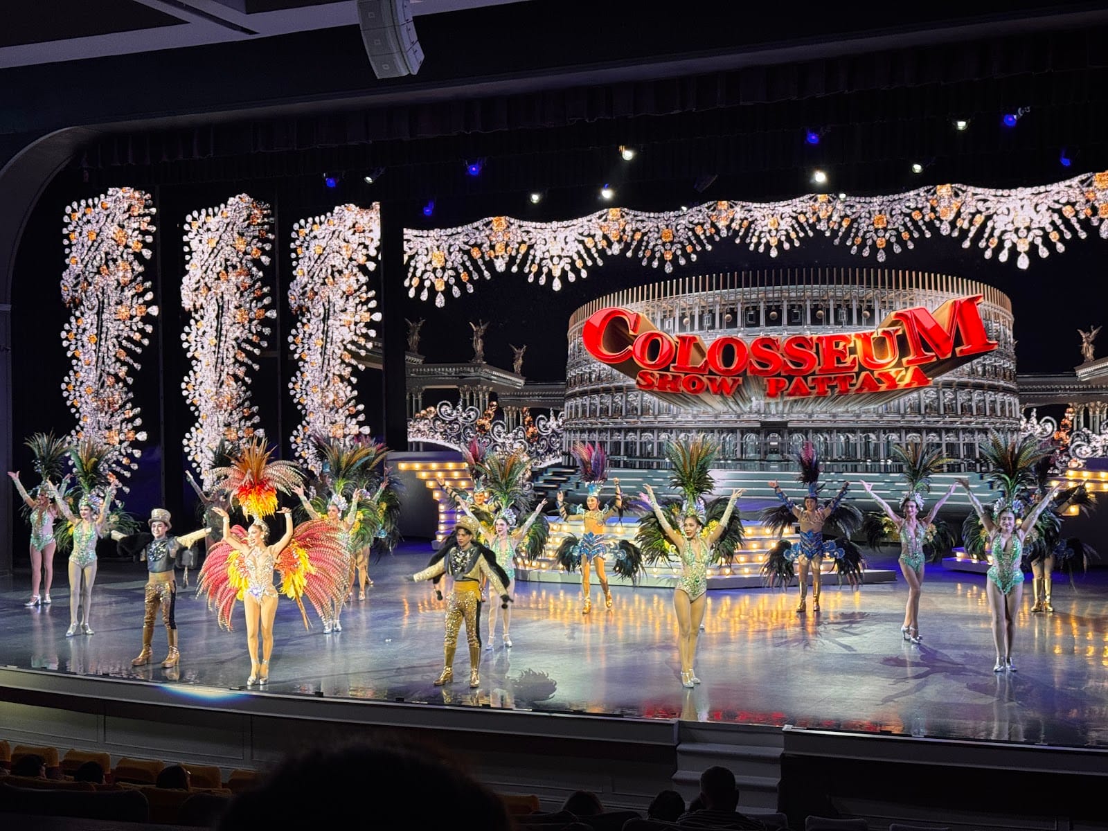 Colosseum Show Pattaya — Activities in Pattaya, Pattaya