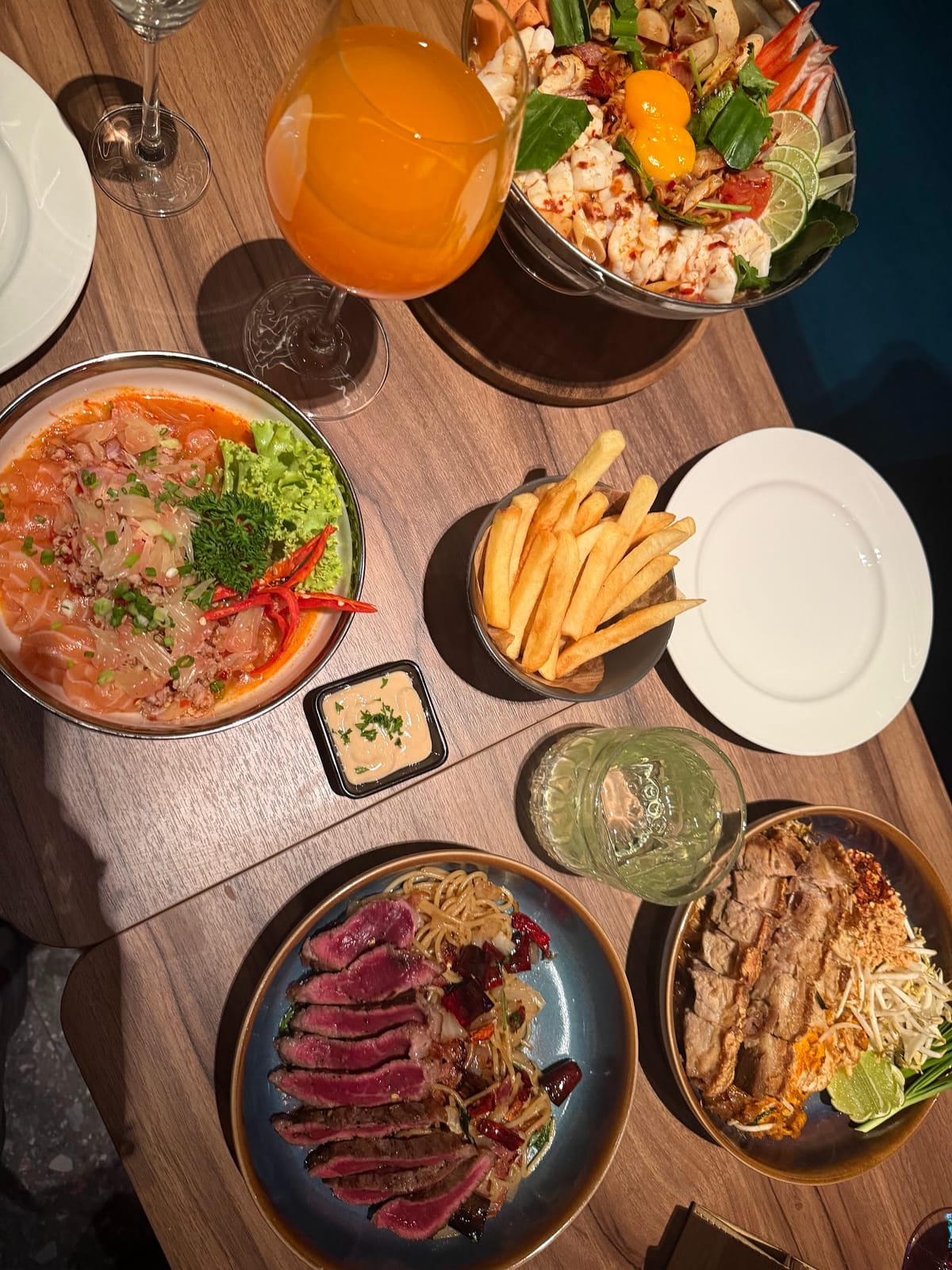 Differ Night Club Pattaya — Nightlife in Pattaya, Pattaya