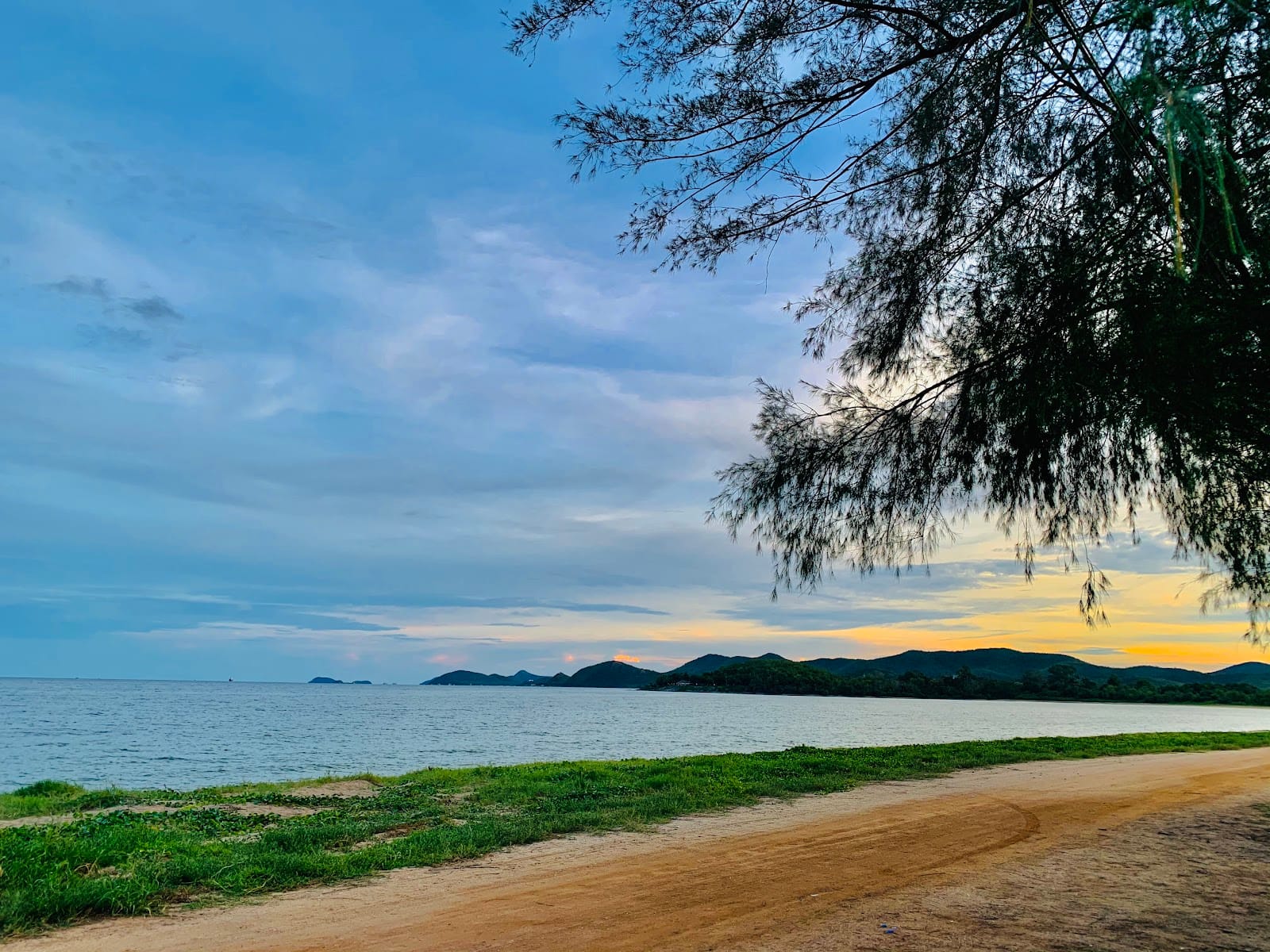 Kinnaree Beach — Beaches & Beach Clubs in Sattahip, Pattaya