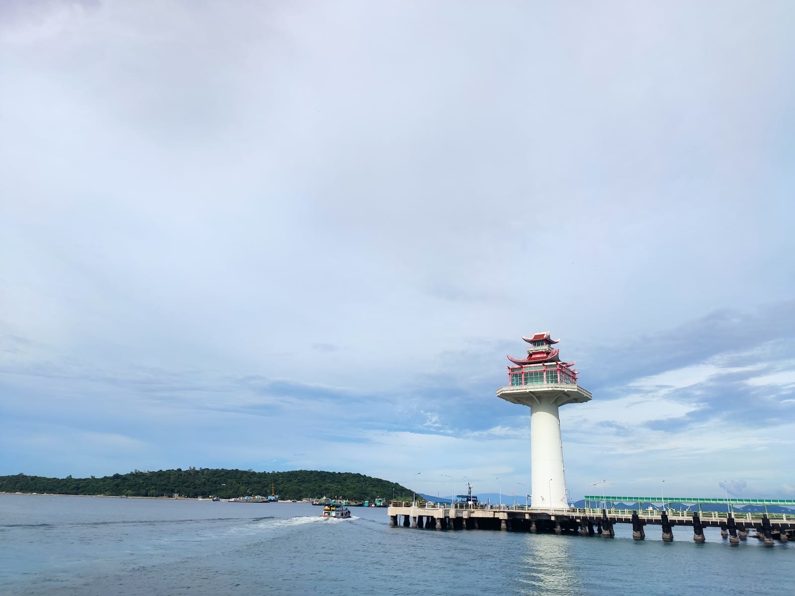 Ko Sichang — Day Trips in Tha Thewawong, Pattaya