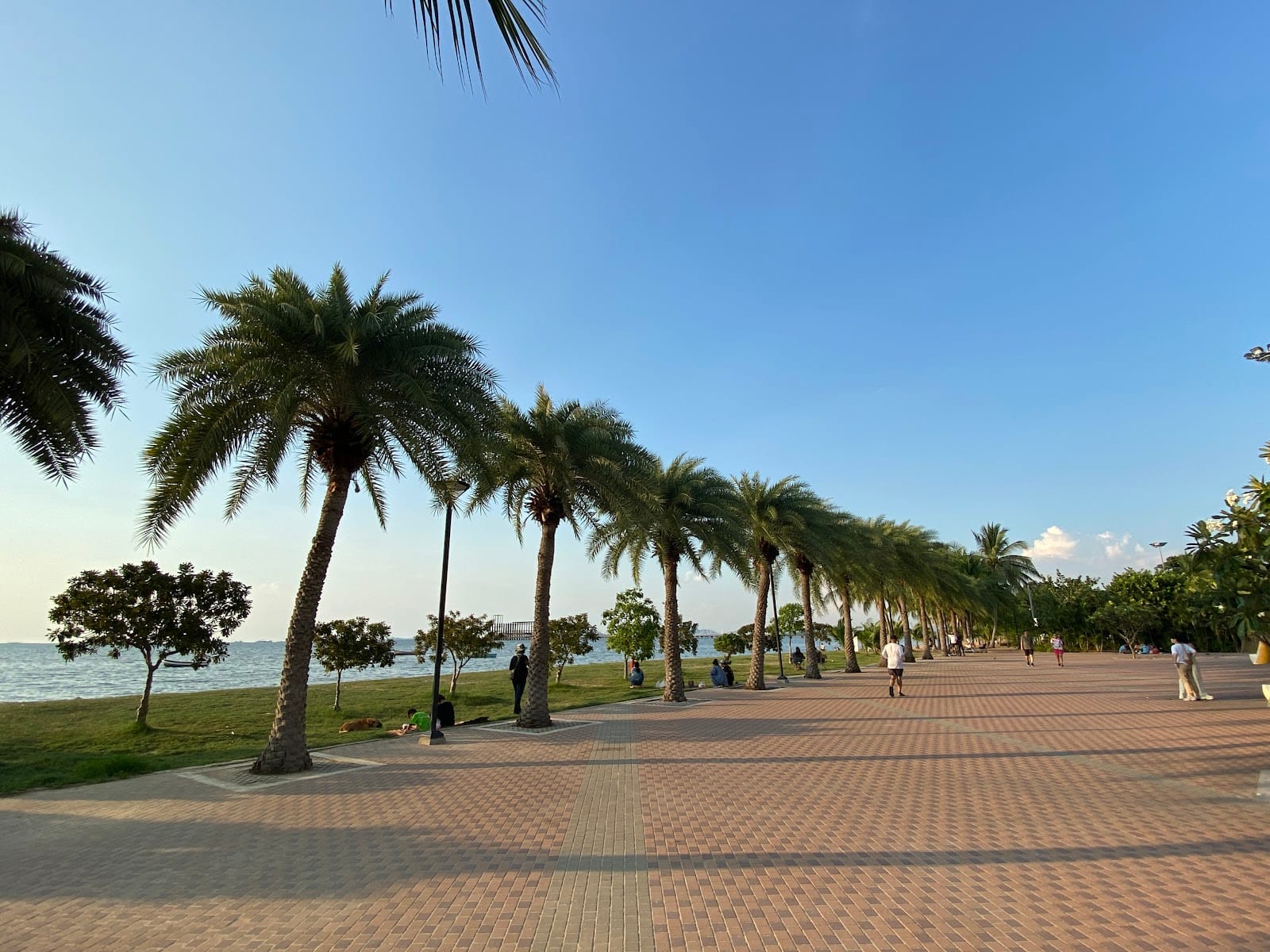 Krathing Lai Beach — Beaches & Beach Clubs in Pattaya, Pattaya