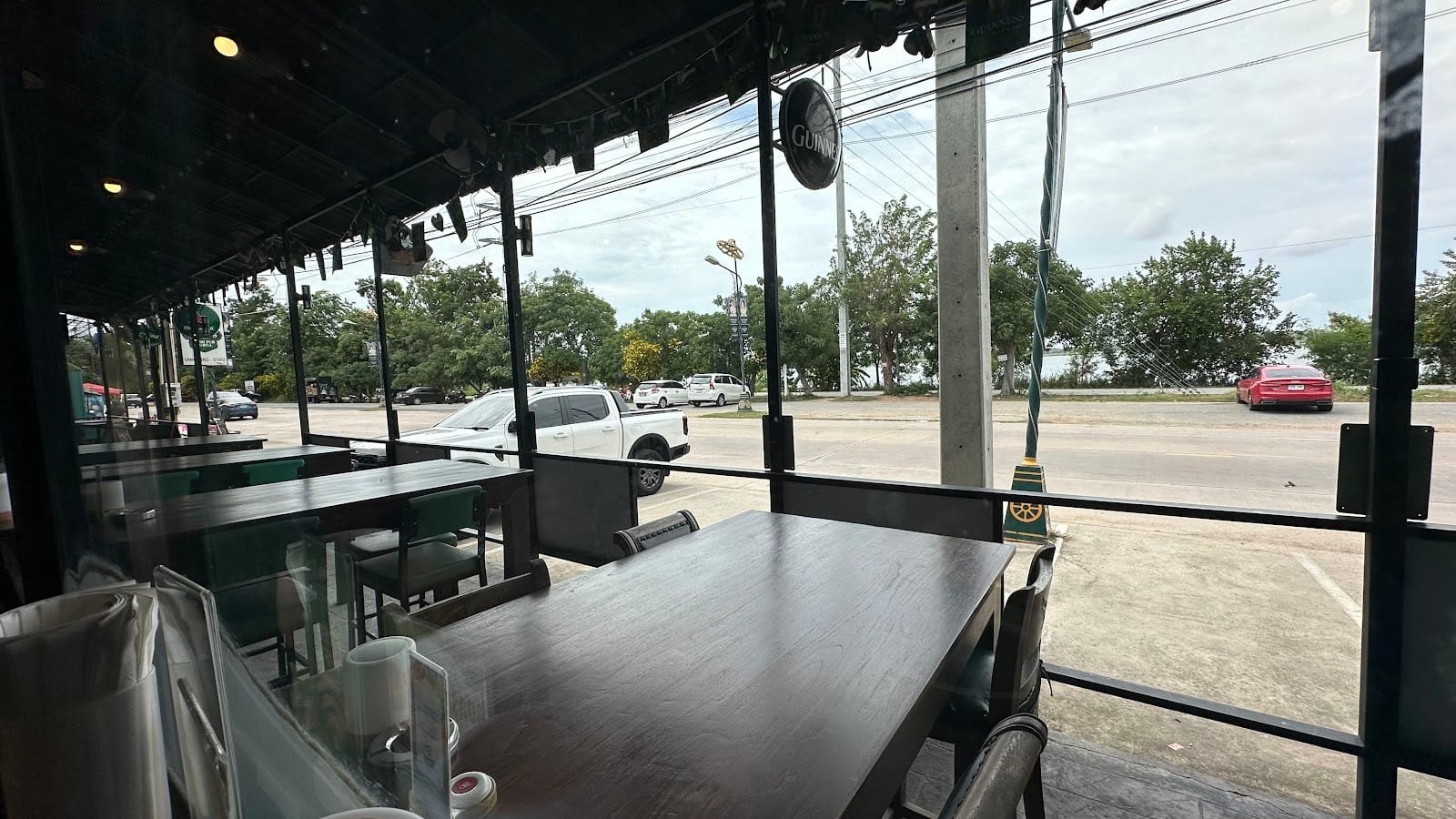 Paddy's Irish Pub & Grill Pattaya — Eat & Drink in Pattaya, Pattaya