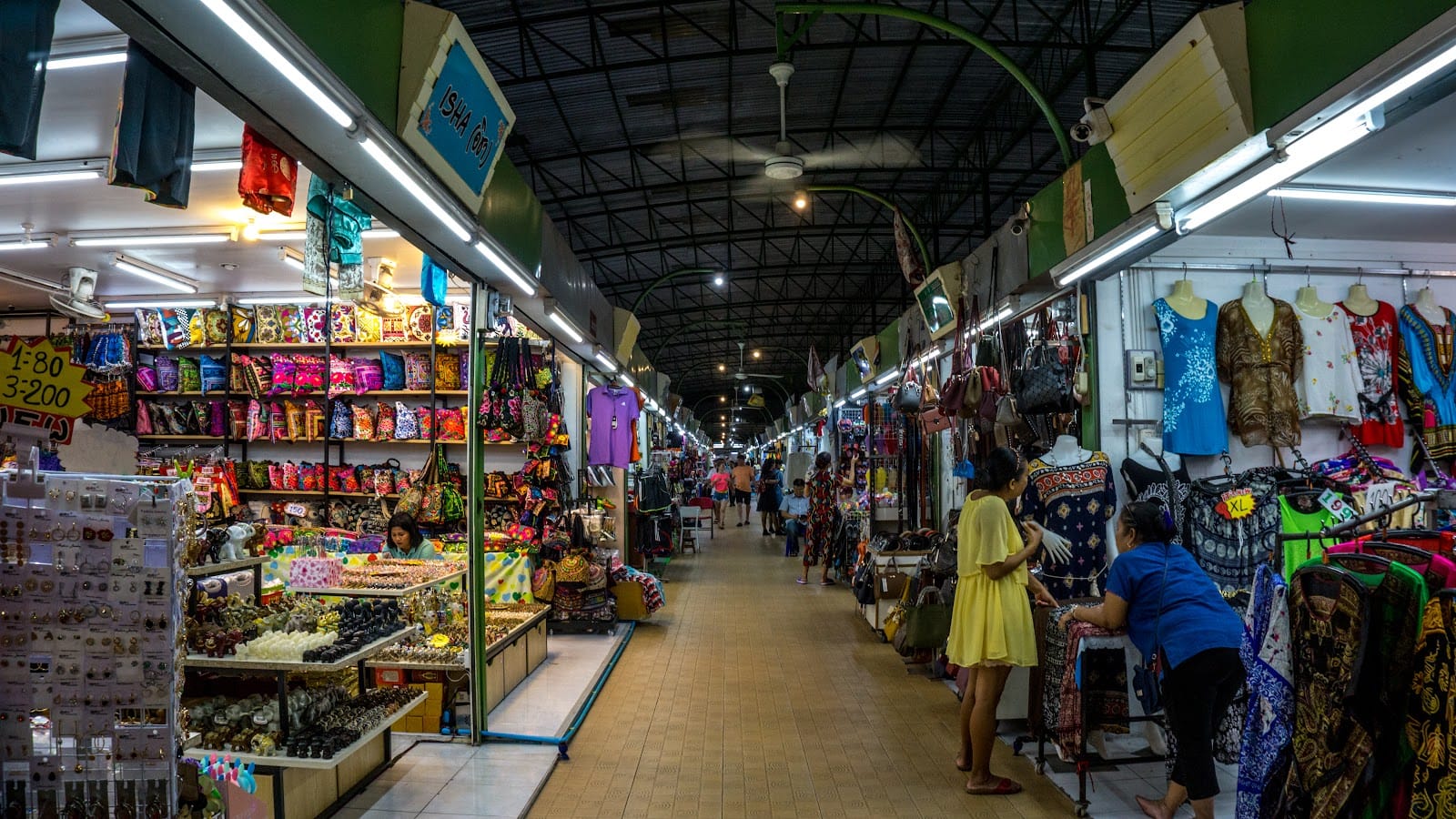 Pattaya Night Bazaar — Shopping in Pattaya, Pattaya