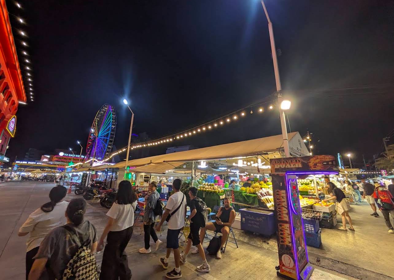Runway Market — Shopping in Pattaya, Pattaya