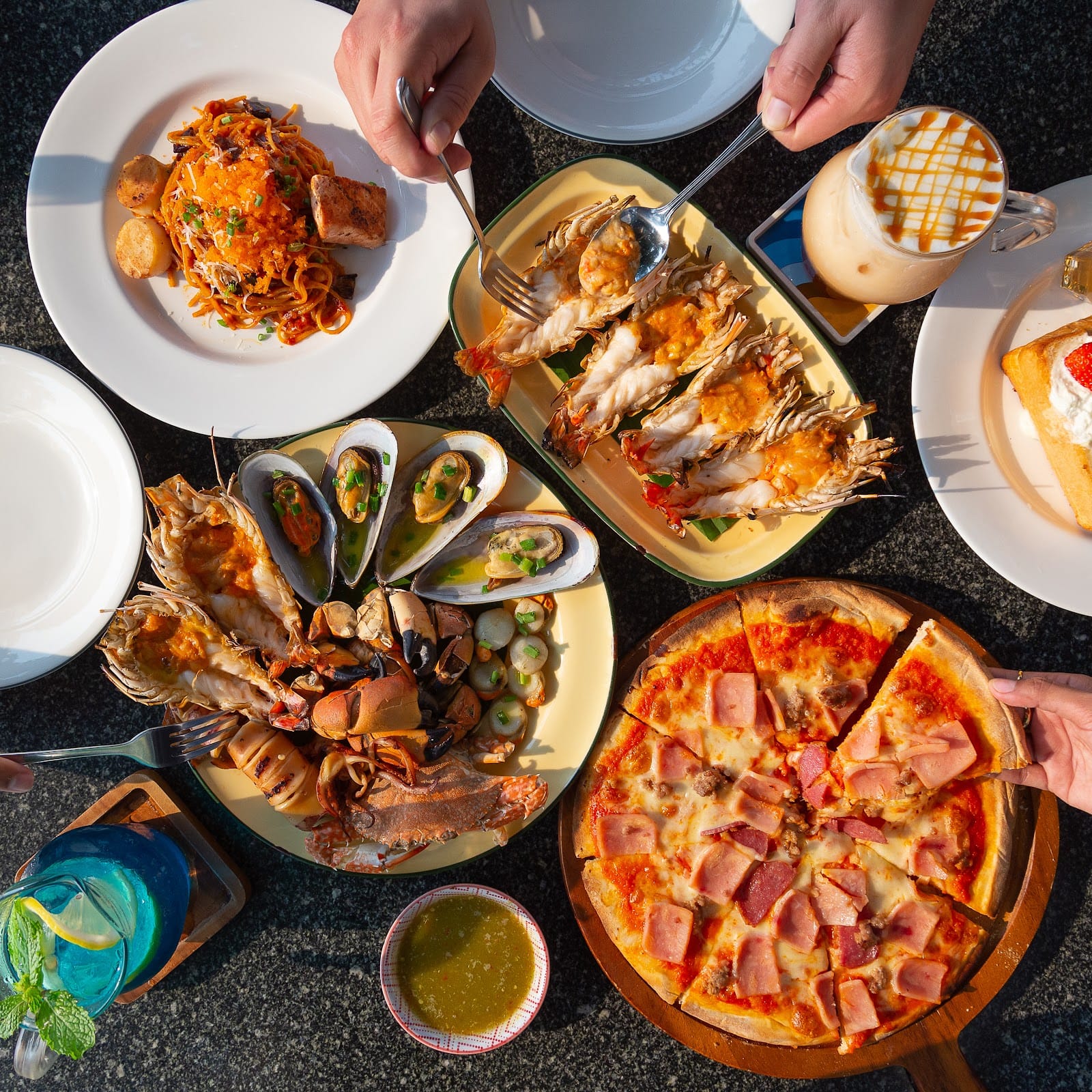 Sky Gallery Pattaya — Eat & Drink in Pratumnak, Pattaya