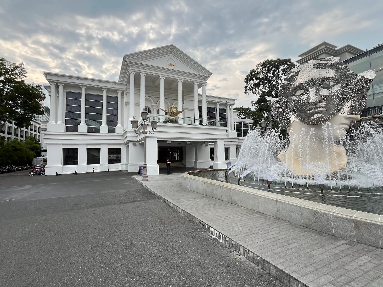 Tiffany's Show Pattaya — Activities in Pattaya, Pattaya