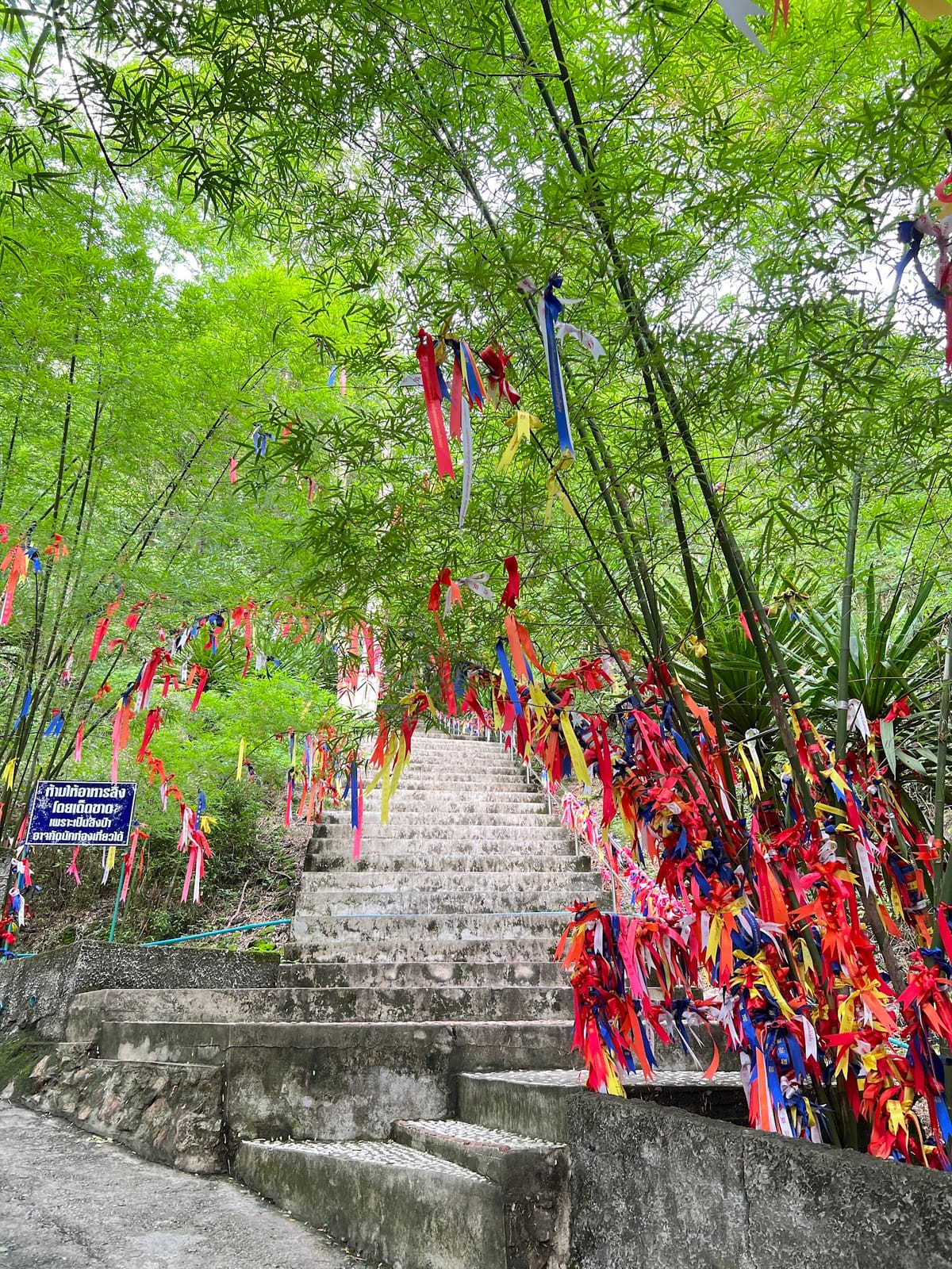 Wat Khao Tabaek — Day Trips in Nong Kham, Pattaya