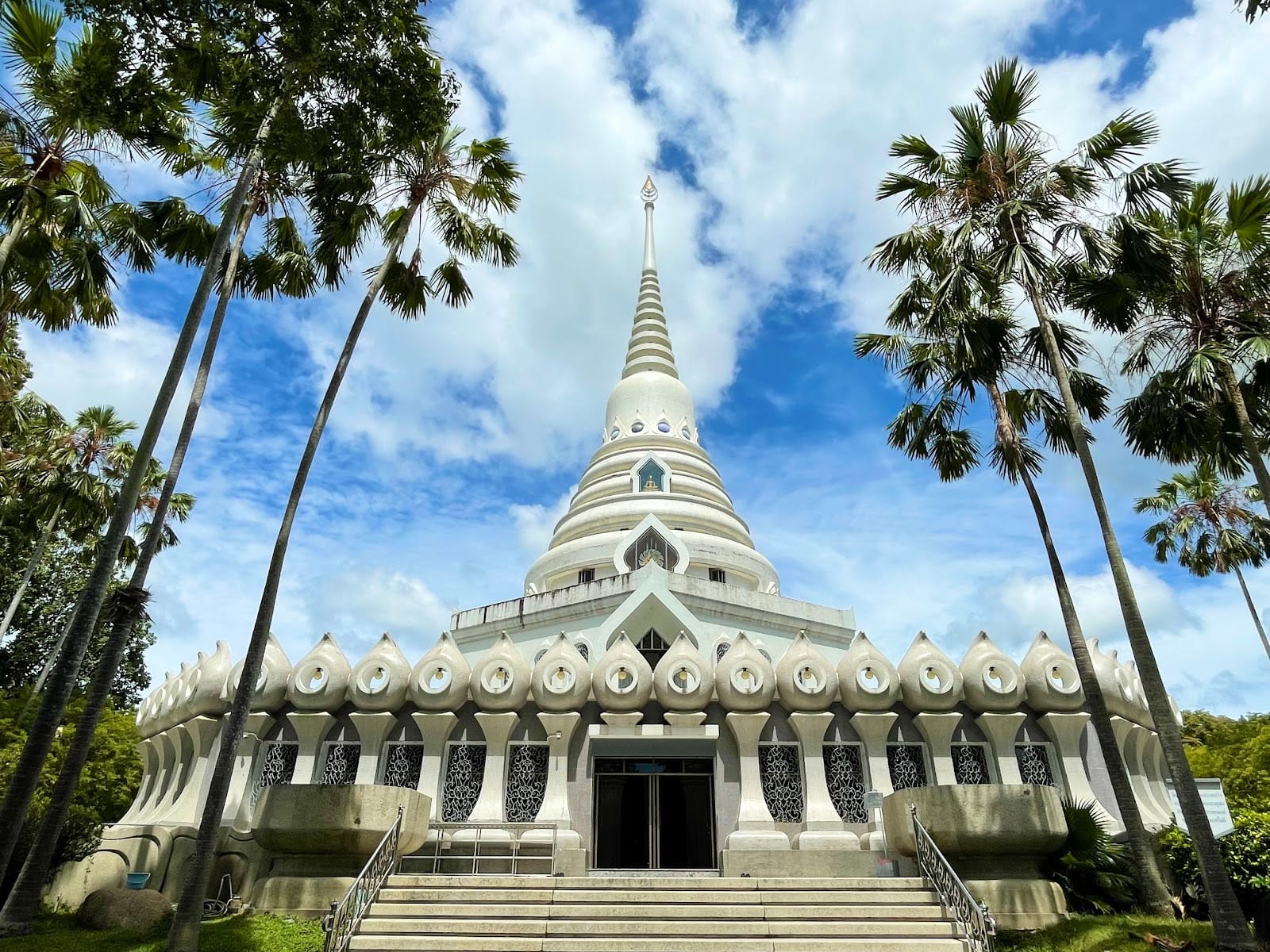 Wat Yanasangwararam Woramahavihara — Day Trips in Pattaya, Pattaya