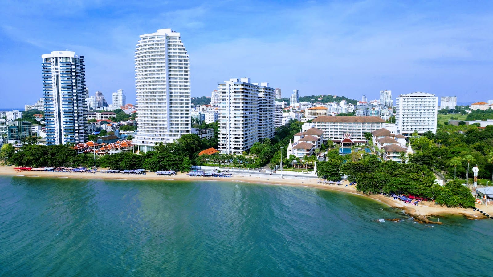 Yinyom Beach — Beaches & Beach Clubs in Pattaya, Pattaya